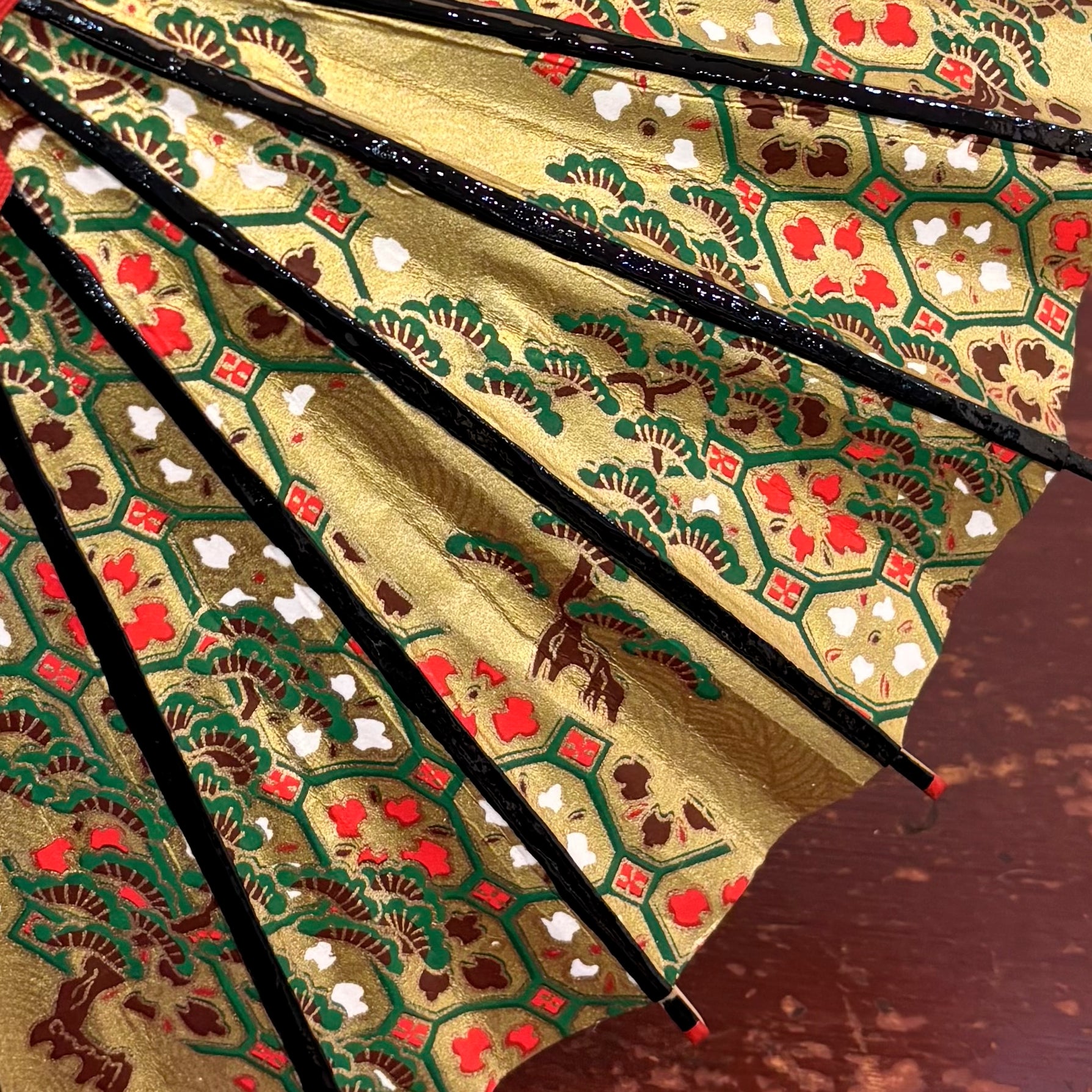 姫和傘 『金彩/六方に松』