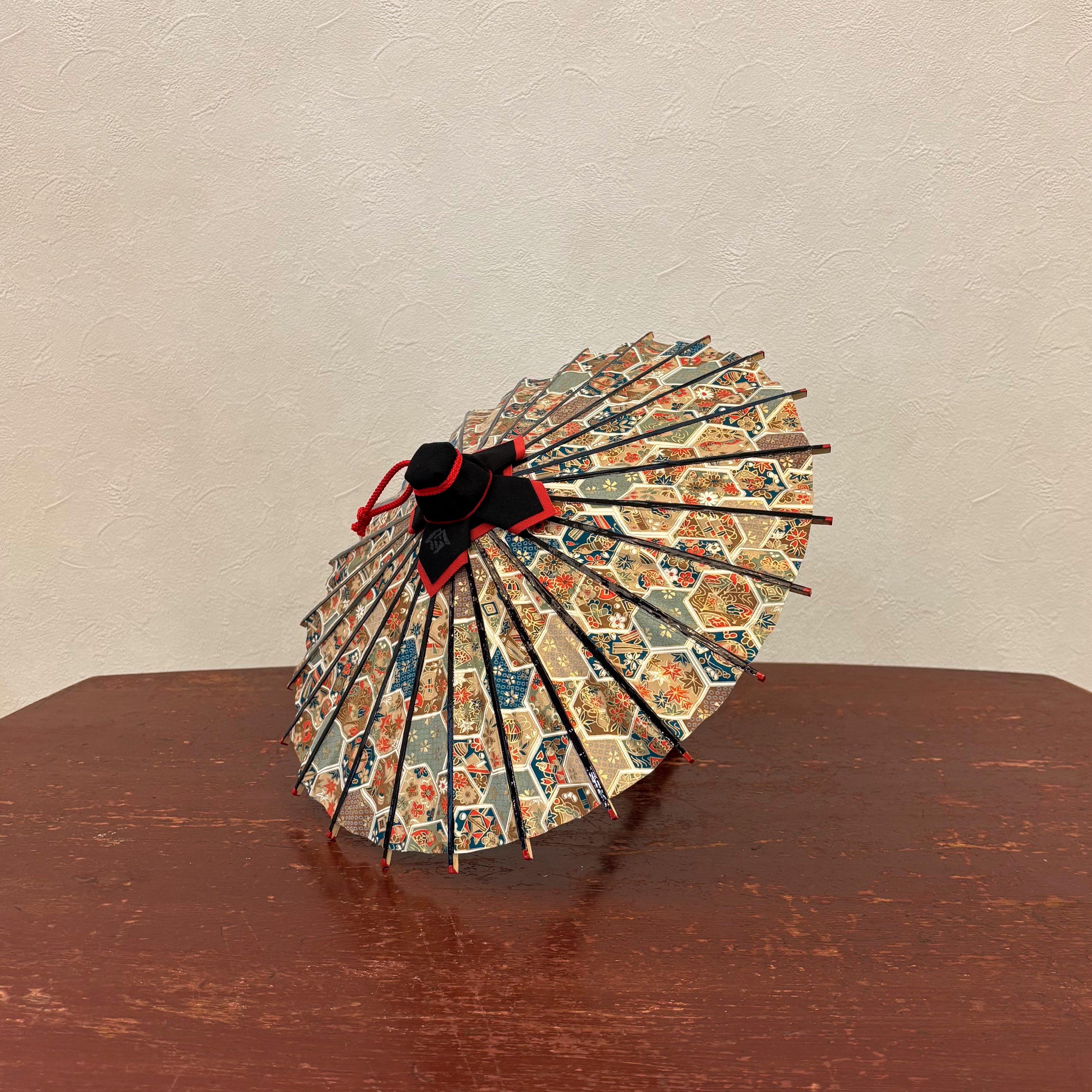 姫和傘 『亀甲紋』