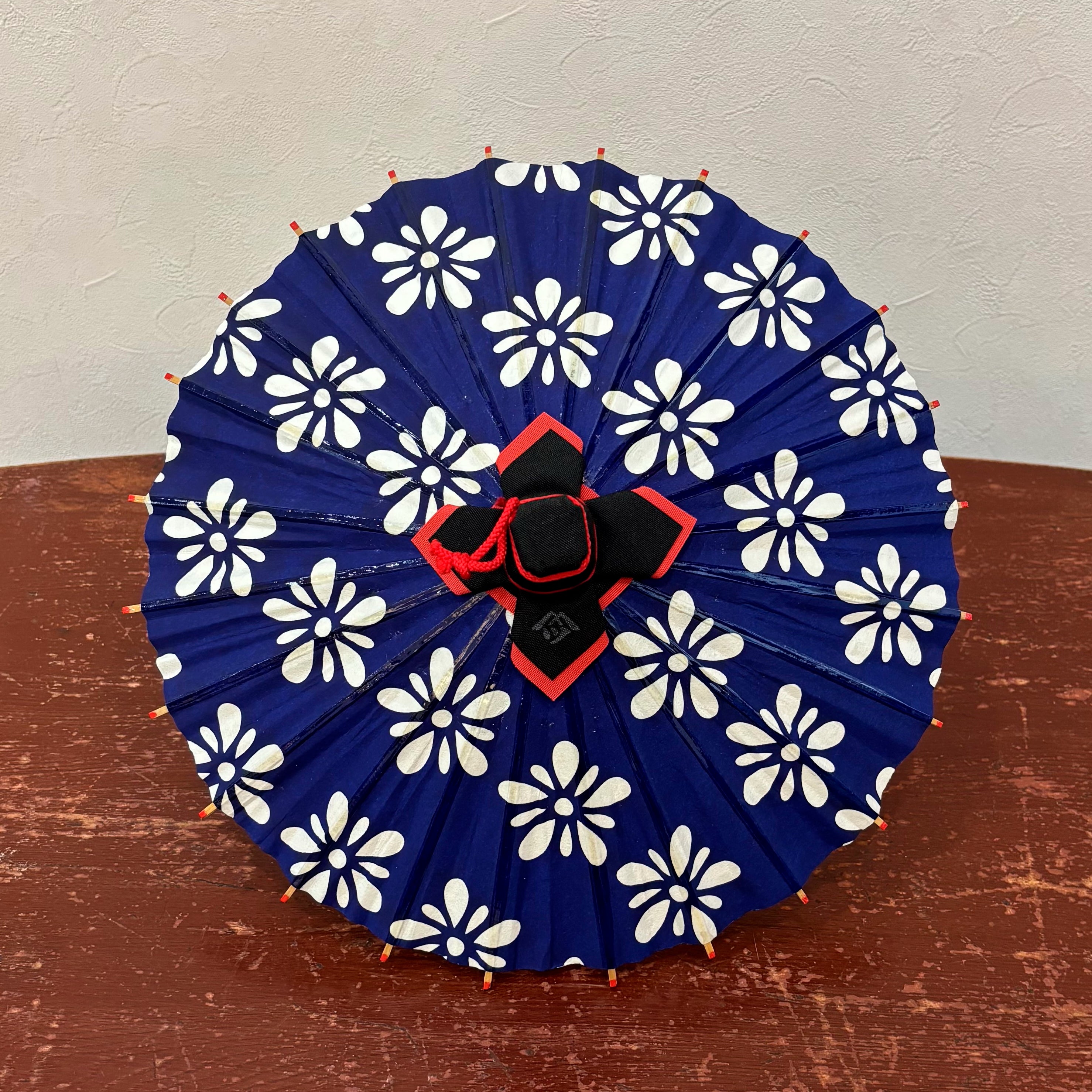 姫和傘 『藍に白しずく花』
