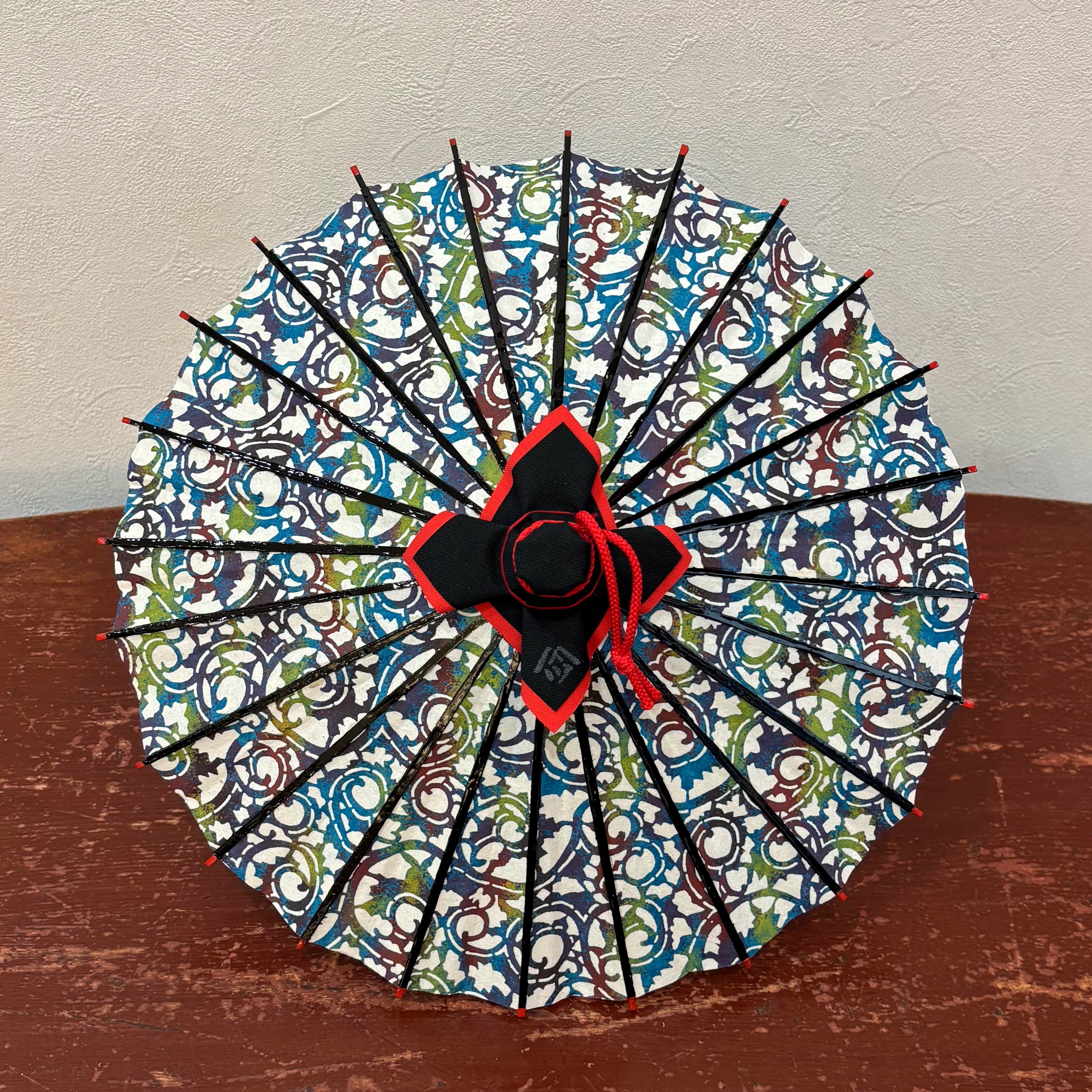 姫和傘 『ツタ唐草』