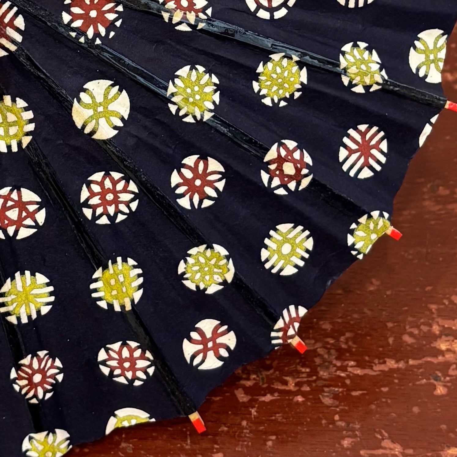 Flower Crest (Navy) / Mini Wagasa