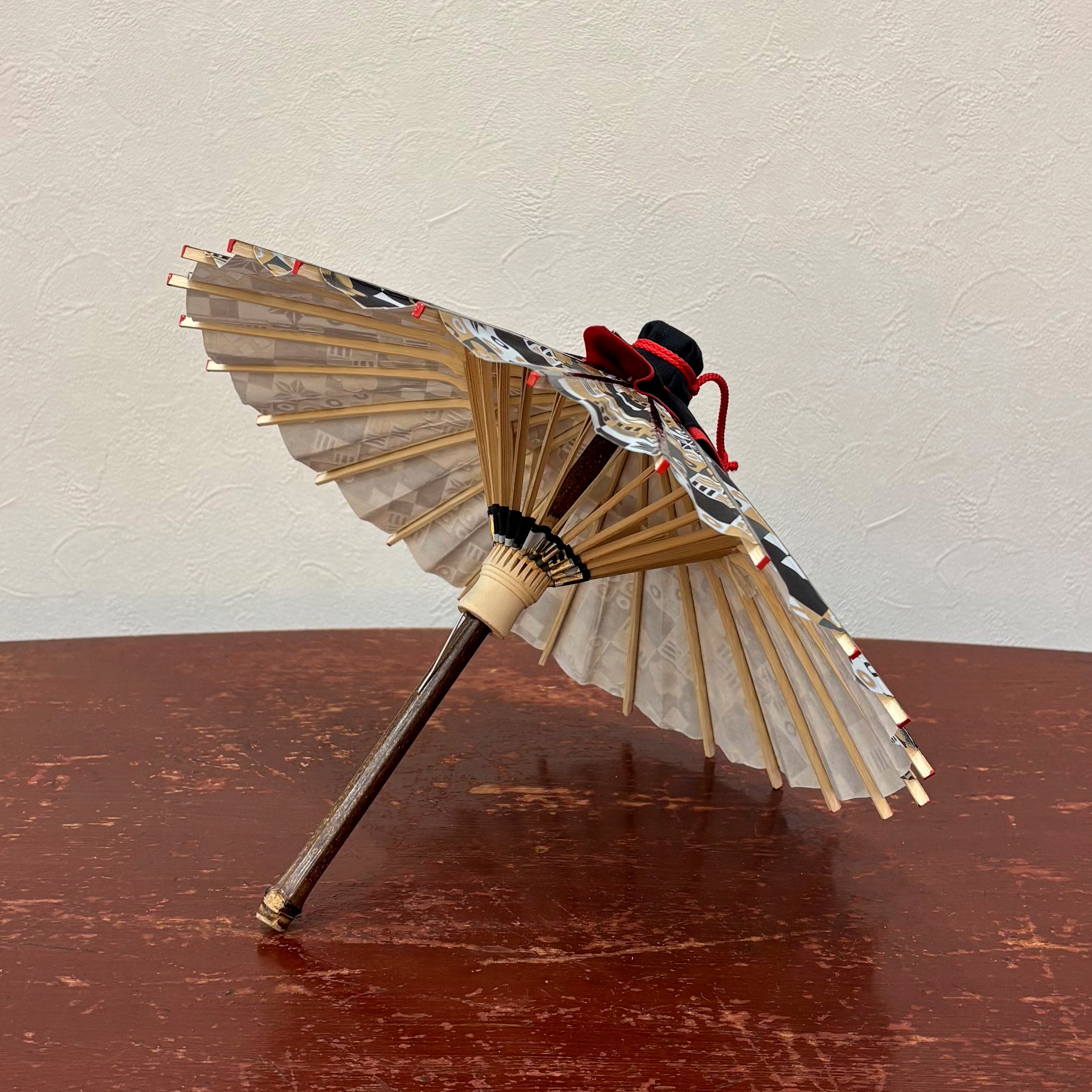 姫和傘 『金彩/モダン梅』