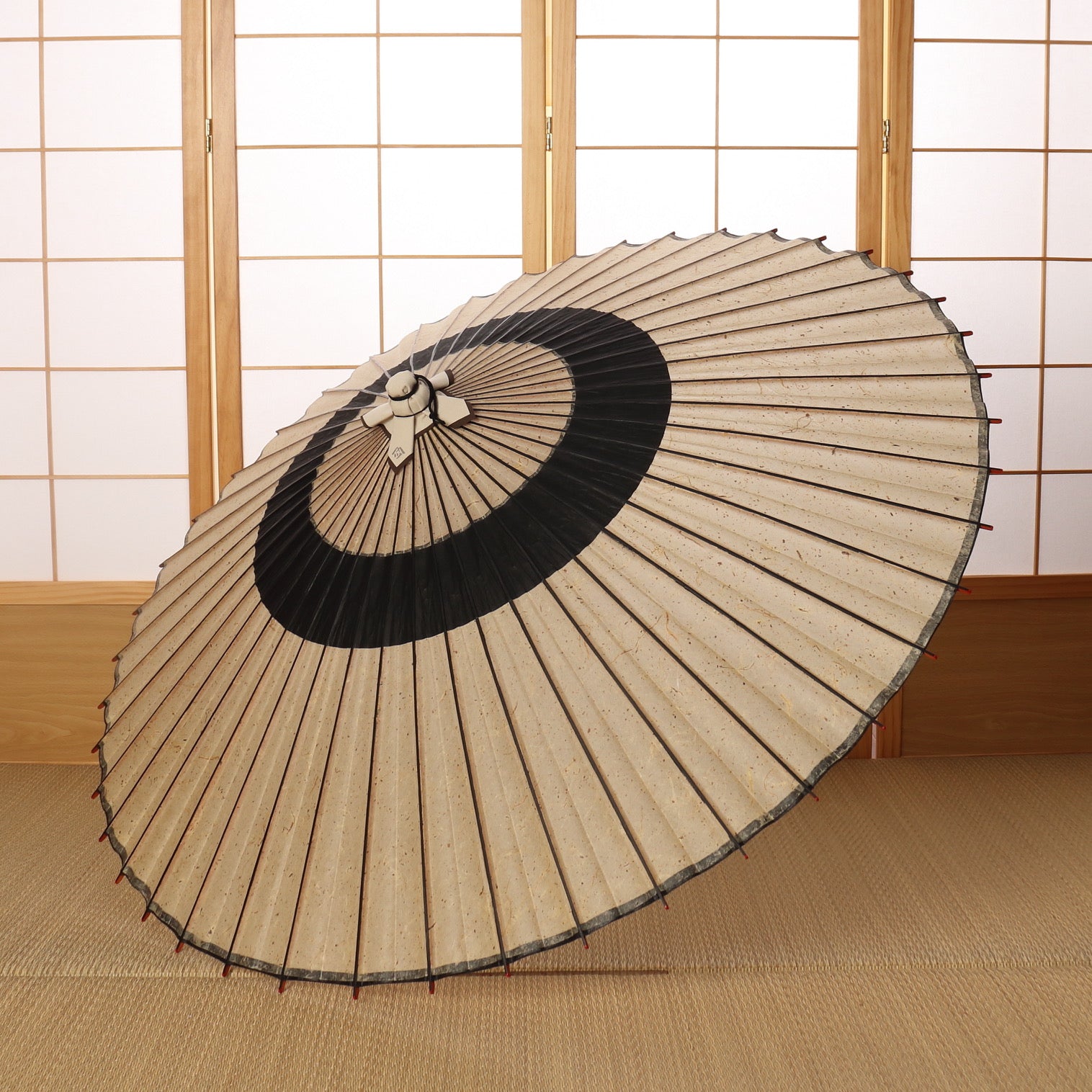 艶消し特選蛇の目柄 『吹雪に漆黒』