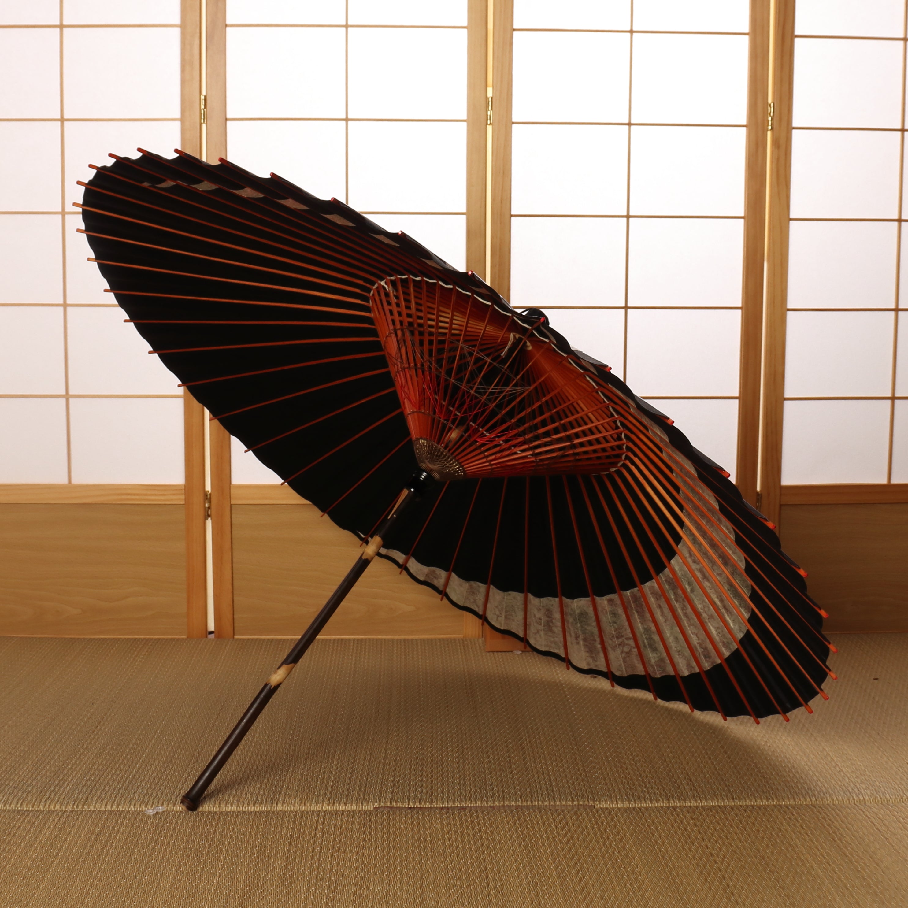 古典柄『巴』漆黒に菊唐草 金茶