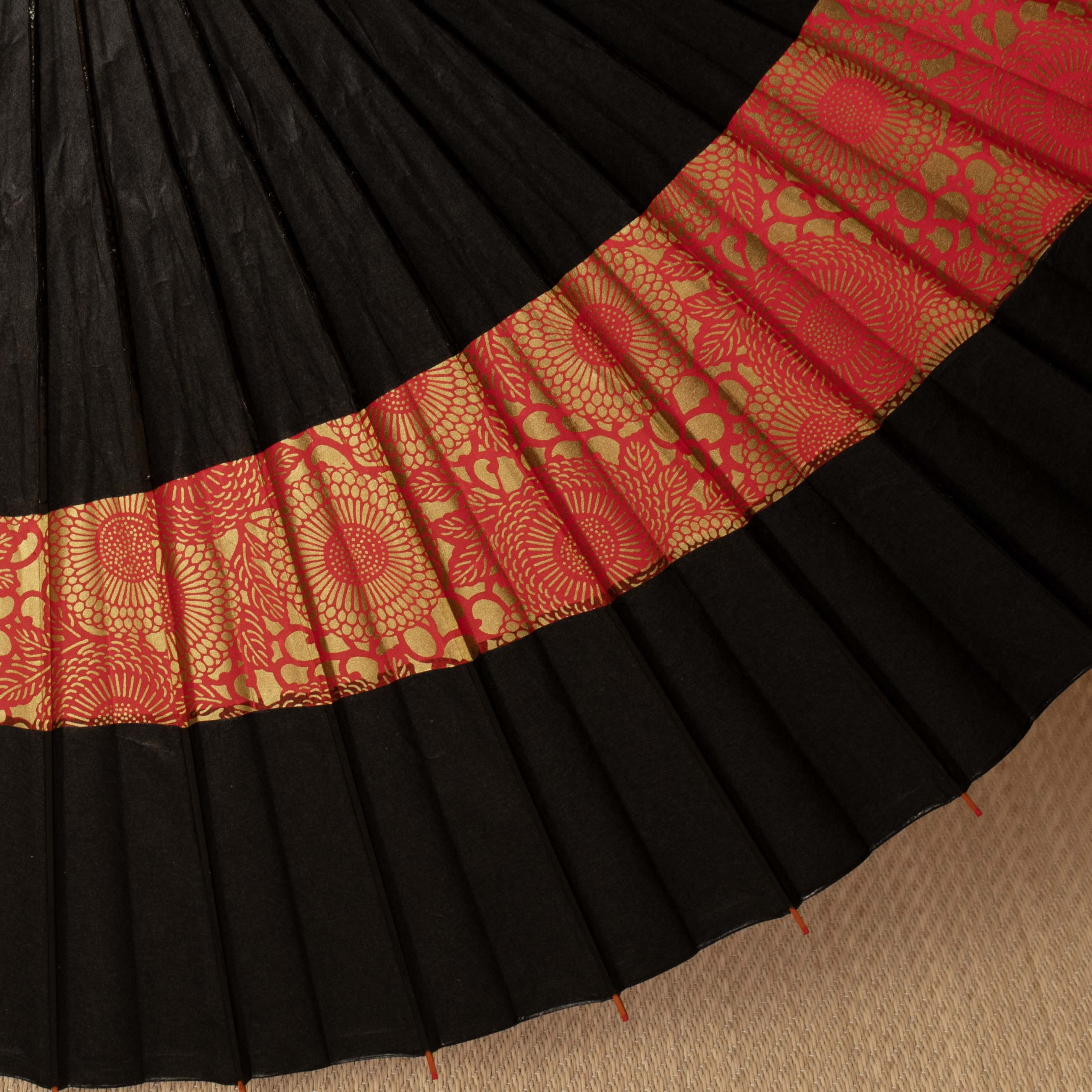 古典柄 巴『菊唐草 紅に金』