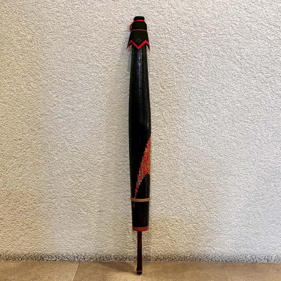 古典柄 巴『菊唐草 紅に金』