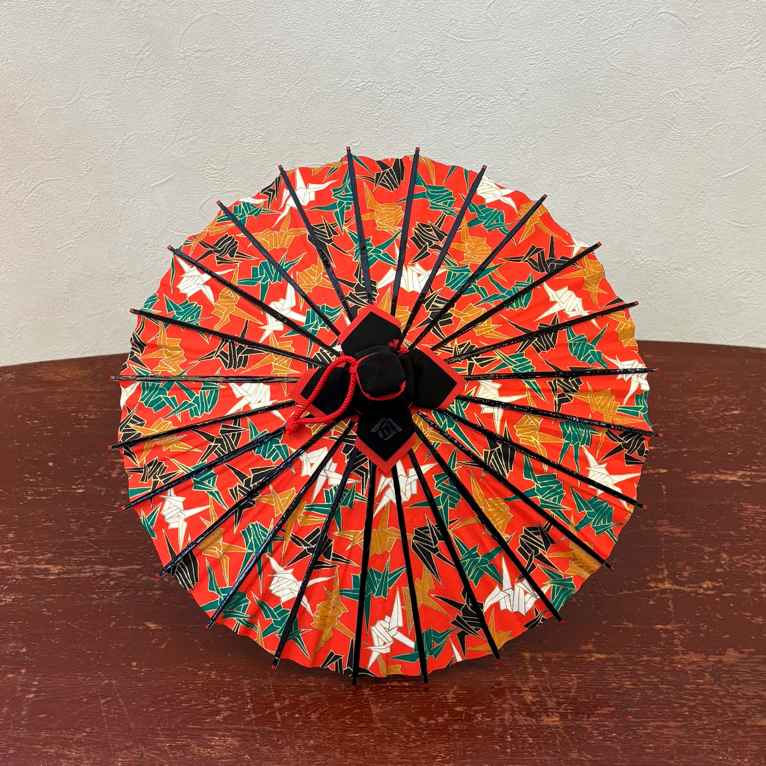 姫和傘 『紅地に金彩折り鶴』女竹