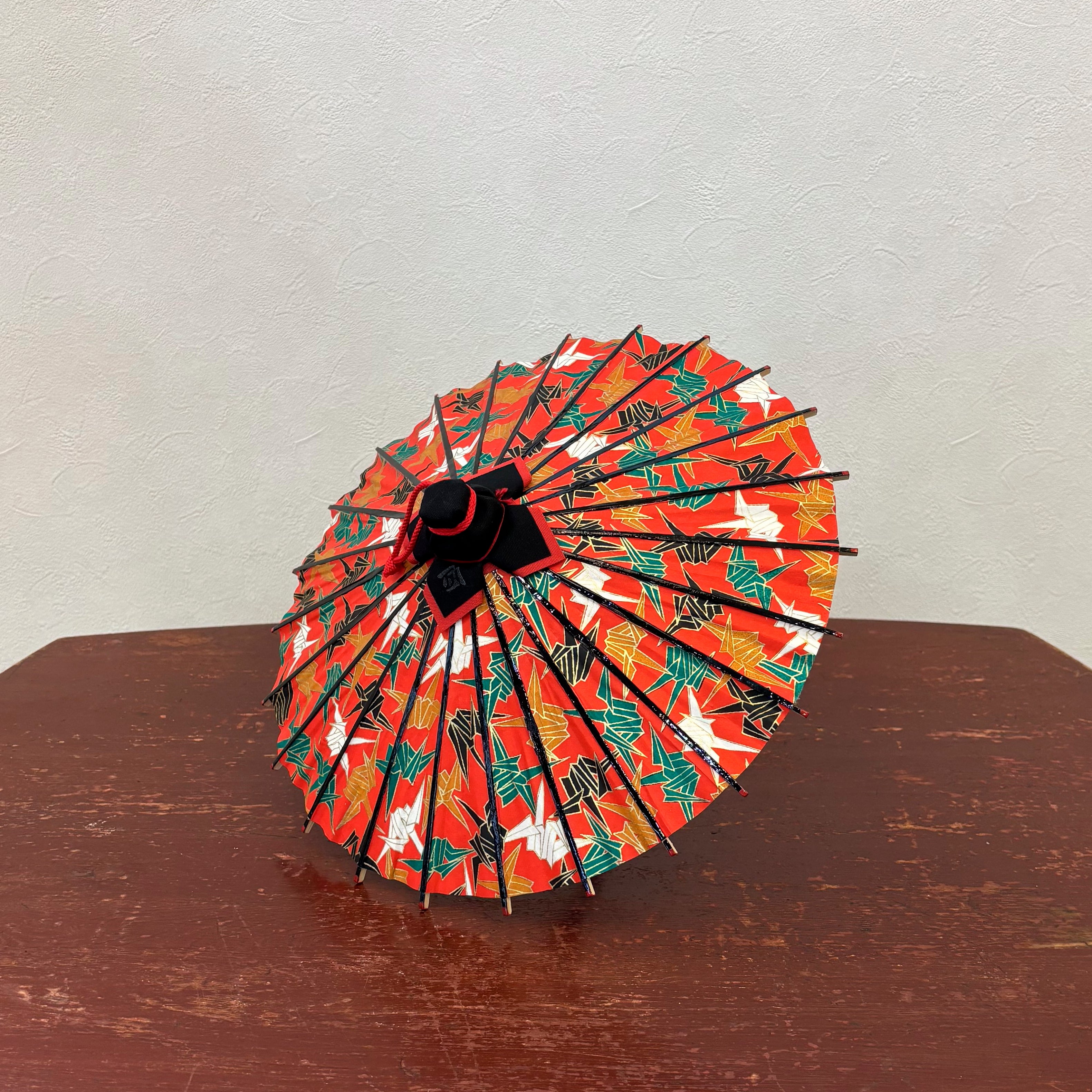 姫和傘 『紅地に金彩折り鶴』女竹