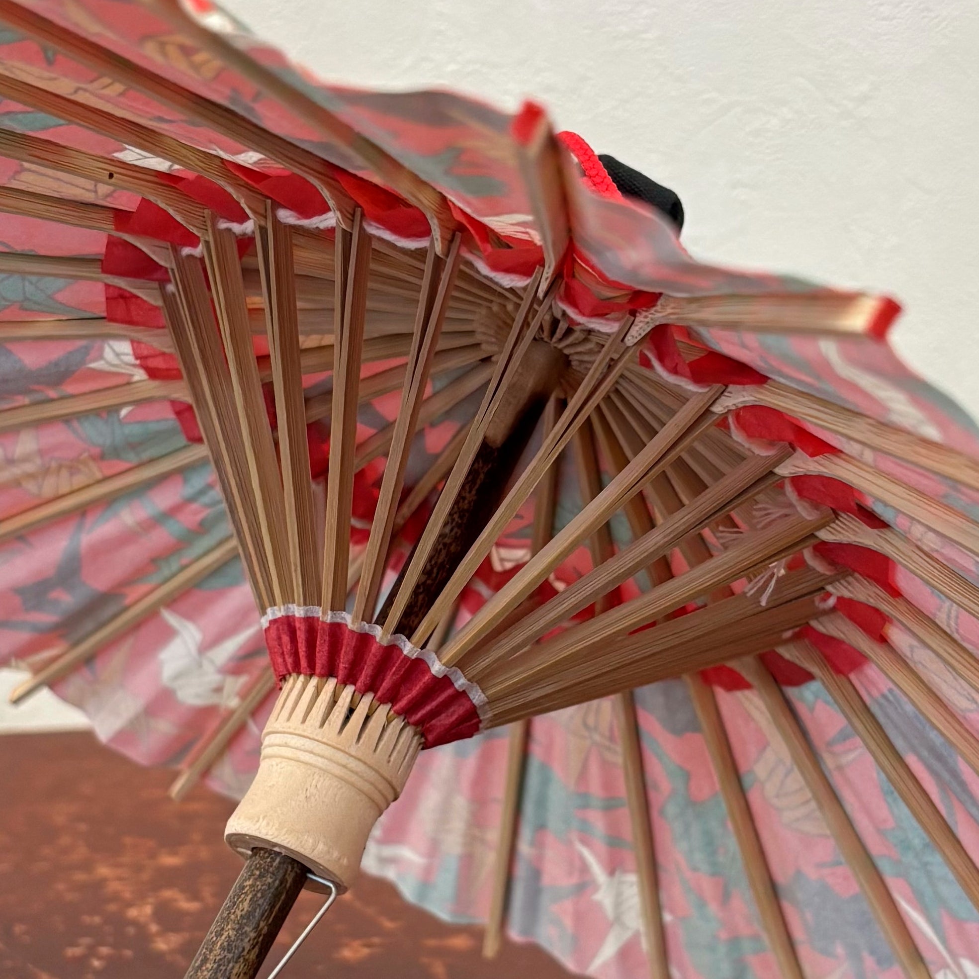 姫和傘 『紅地に金彩折り鶴』女竹