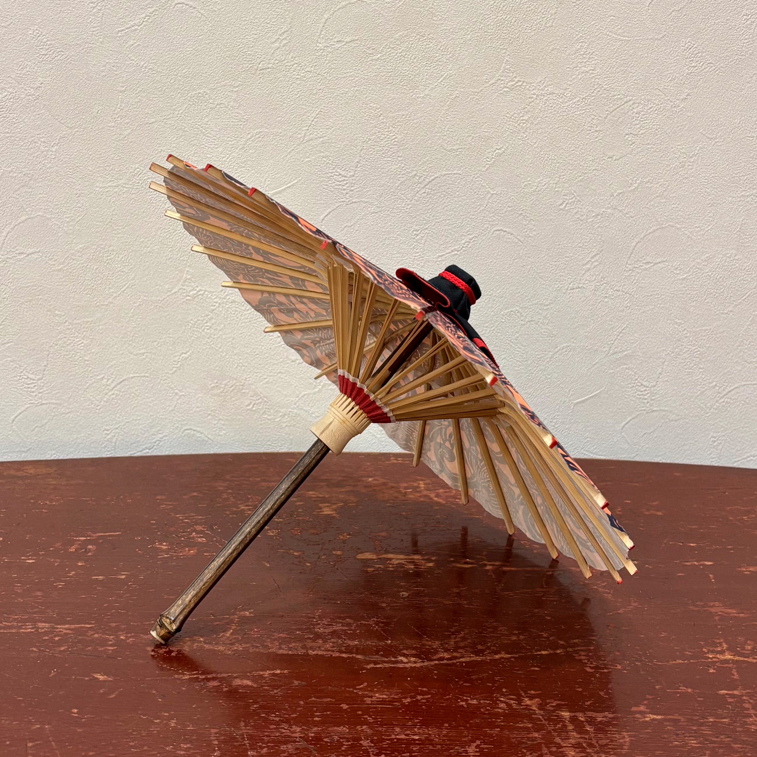 姫和傘 『牡丹唐草』エンジ