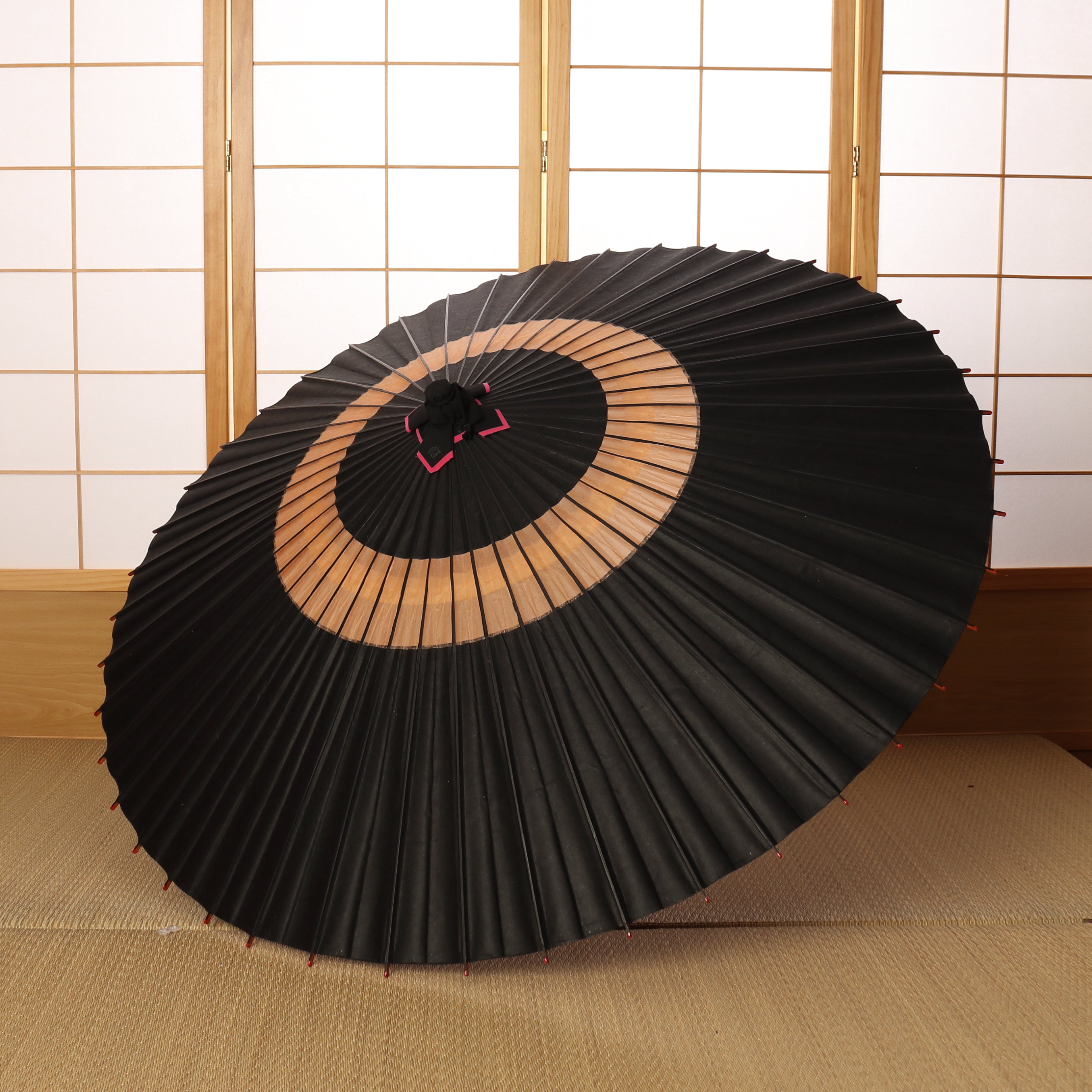 艶消し特選蛇の目柄 『漆黒に桃』