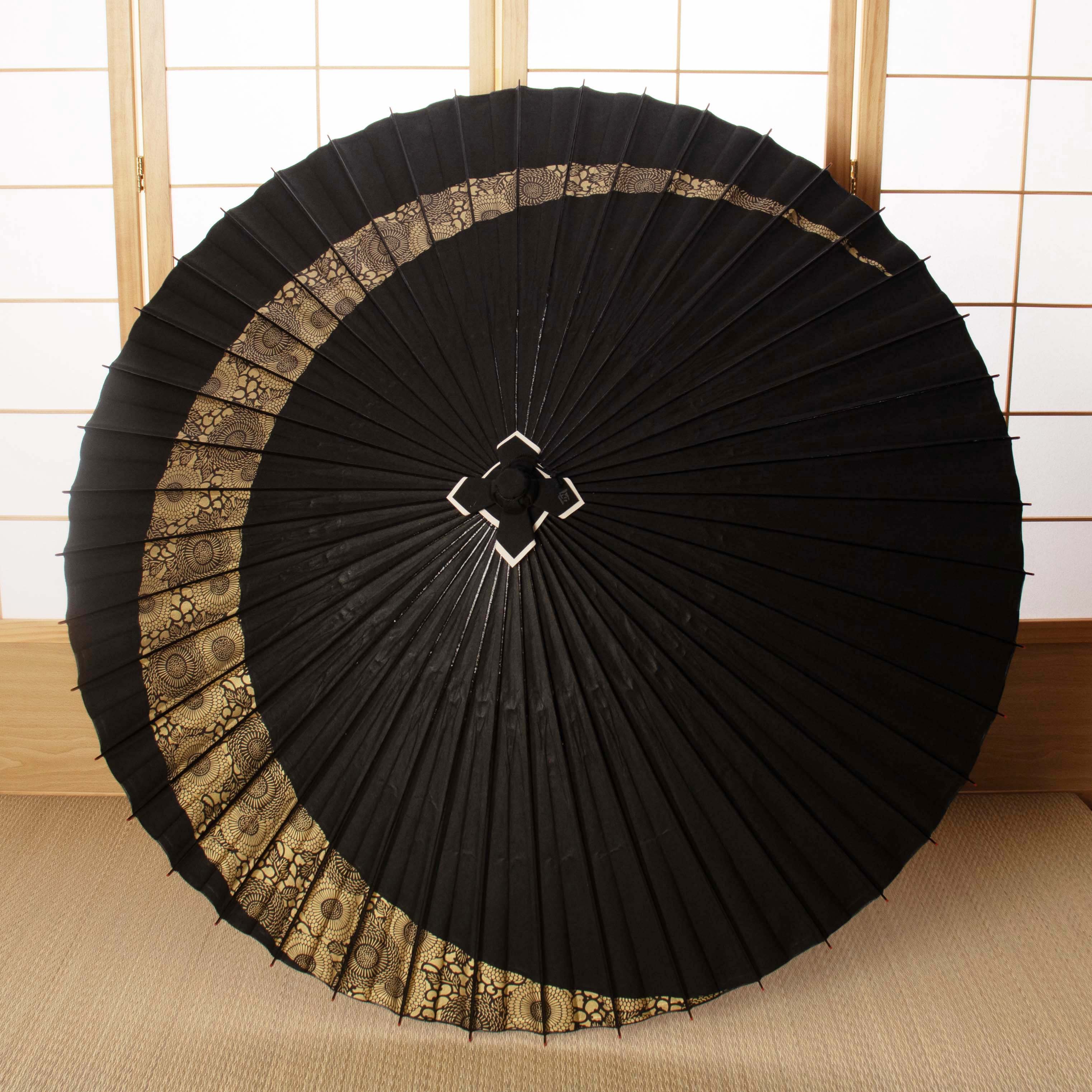 古典柄 巴『菊唐草 漆黒に金』