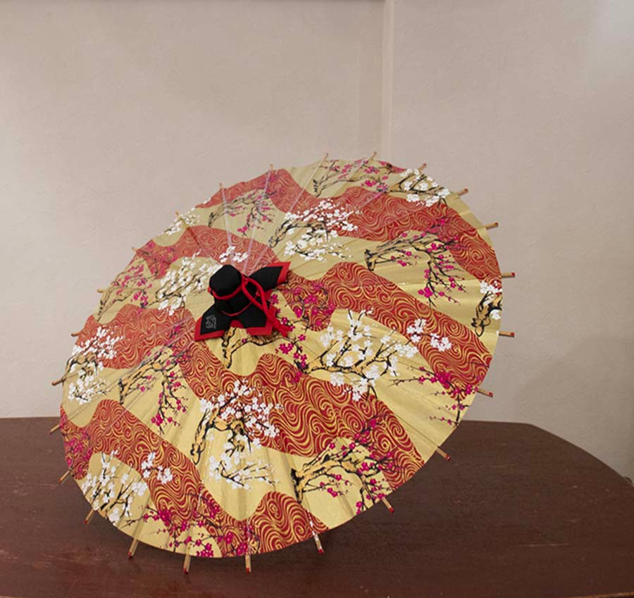 姫和傘  大寸『紅梅白梅 観世流水 赤』